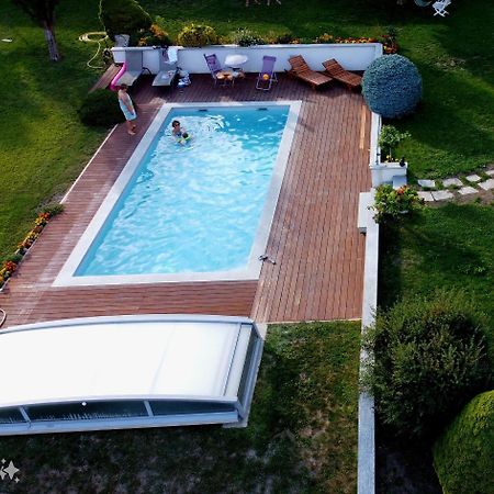 Chambres D'Hotes Les Peschiers 샤토루 외부 사진